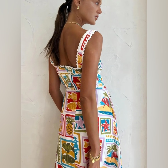 Graffiti Print Sleeveless Long Dress
Size M - Picture 3 of 4